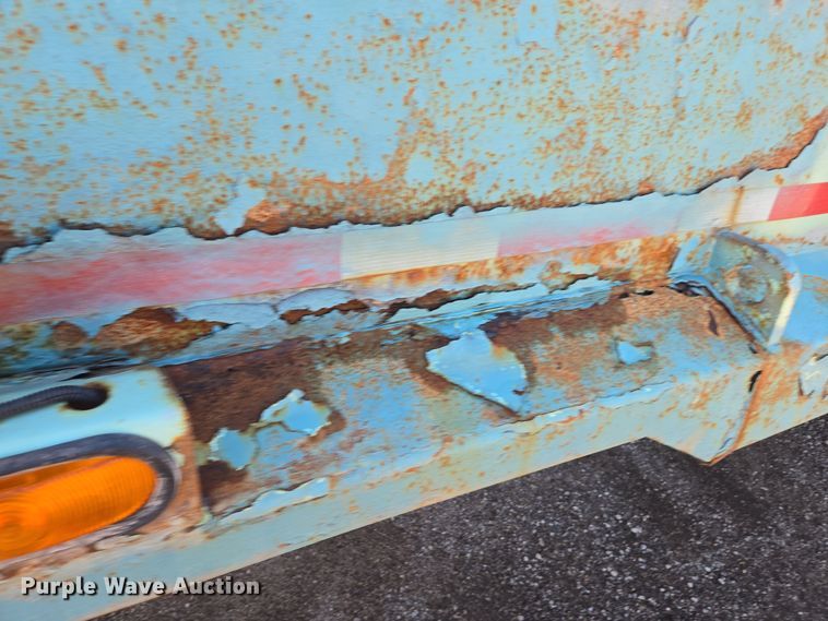 image for item EE7771 2006 International 7300 refuse truck