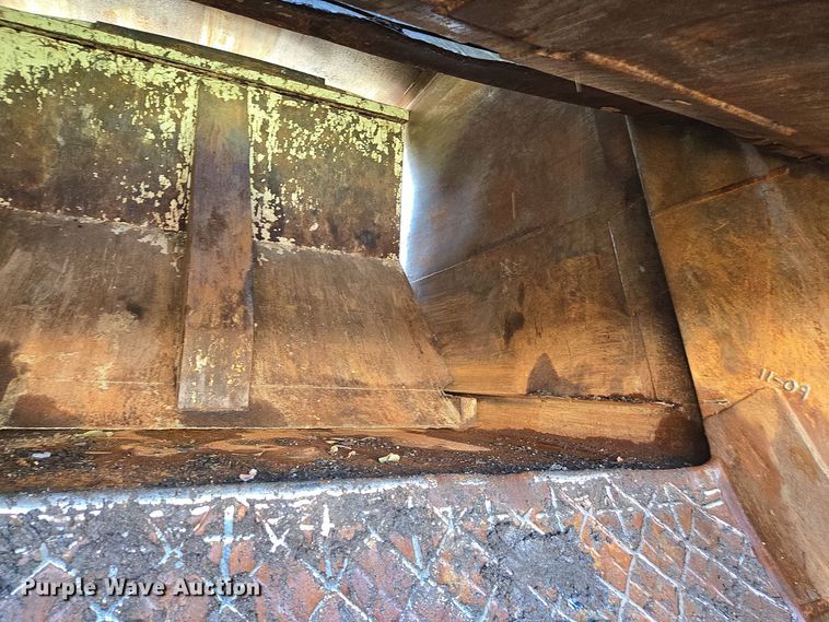 image for item EE7771 2006 International 7300 refuse truck