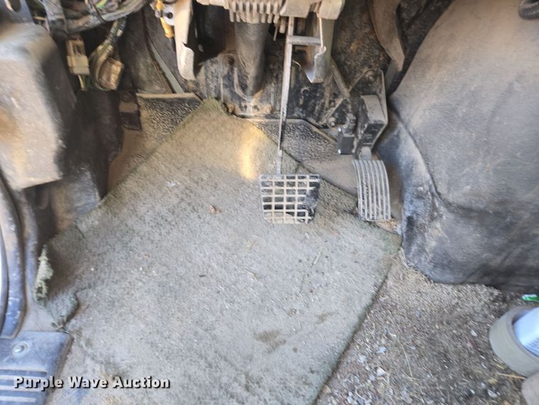 image for item EE7771 2006 International 7300 refuse truck