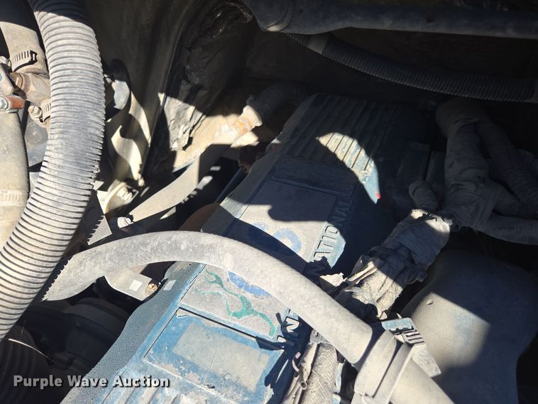 image for item EE7771 2006 International 7300 refuse truck