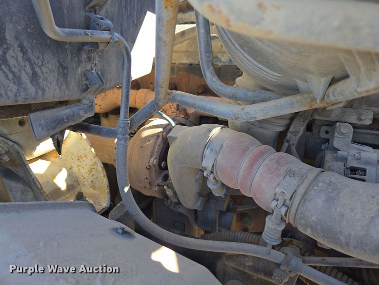 image for item EE7771 2006 International 7300 refuse truck