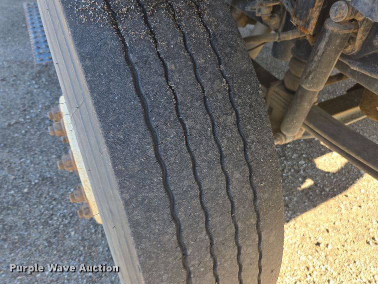 image for item EE7771 2006 International 7300 refuse truck