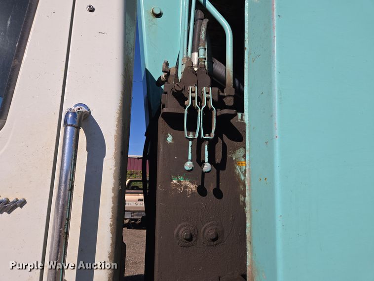 image for item EE7772 2010 International 7300 refuse truck