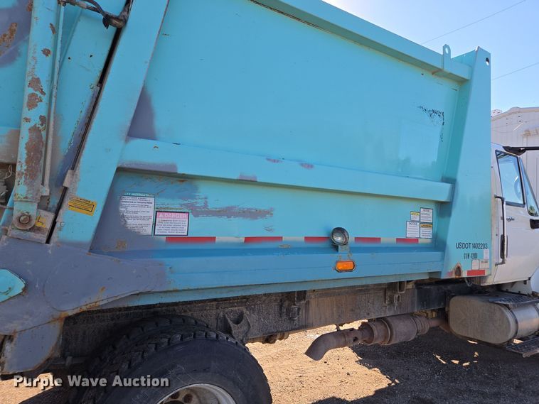 image for item EE7772 2010 International 7300 refuse truck