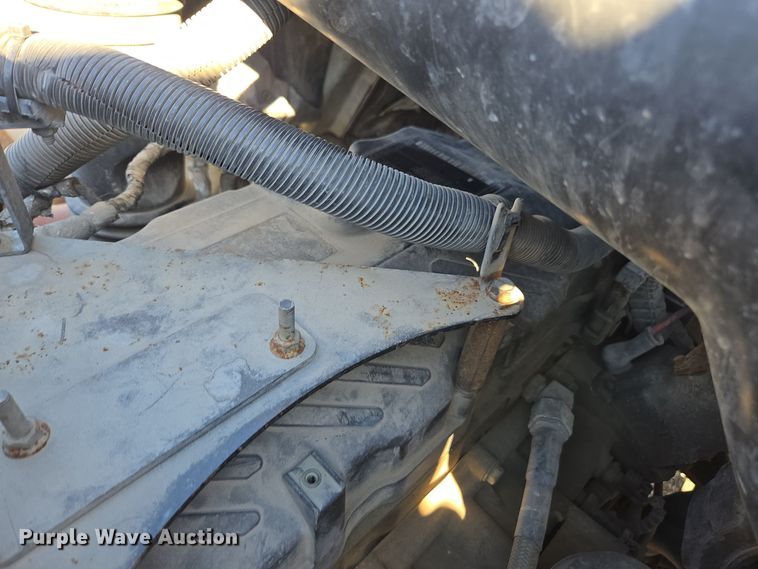 image for item EE7772 2010 International 7300 refuse truck