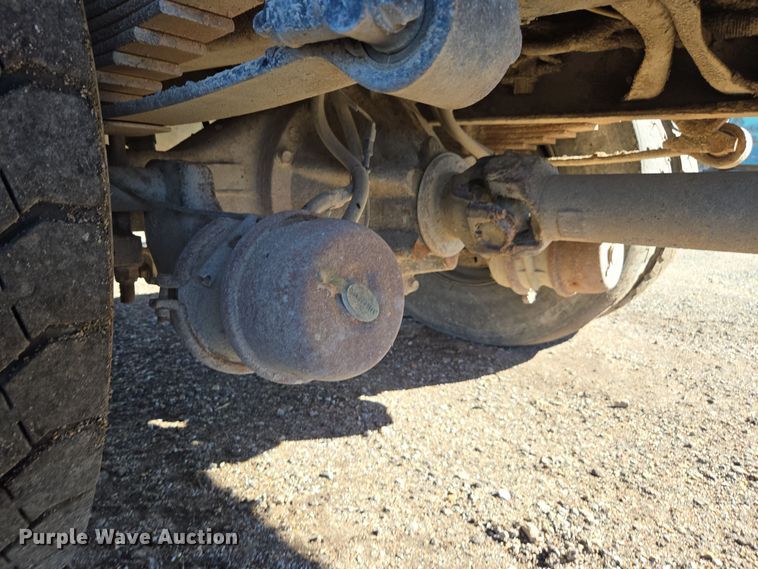 image for item EE7772 2010 International 7300 refuse truck