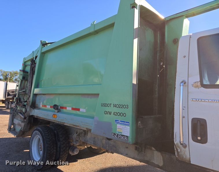 image for item EE7773 2007 International 7300 refuse truck