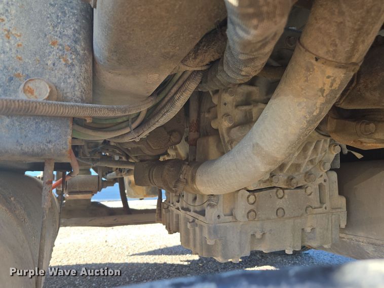 image for item EE7773 2007 International 7300 refuse truck