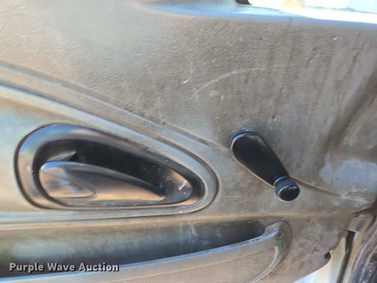 image for item EE7773 2007 International 7300 refuse truck