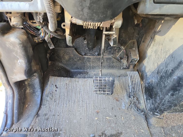 image for item EE7773 2007 International 7300 refuse truck