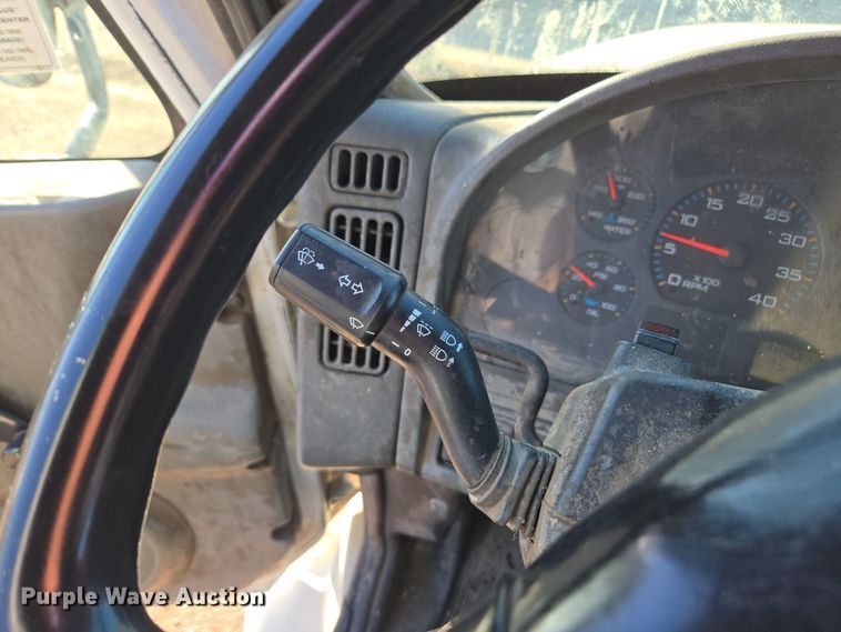 image for item EE7773 2007 International 7300 refuse truck