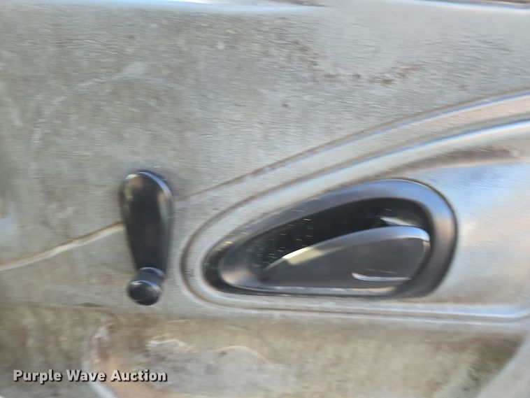 image for item EE7773 2007 International 7300 refuse truck