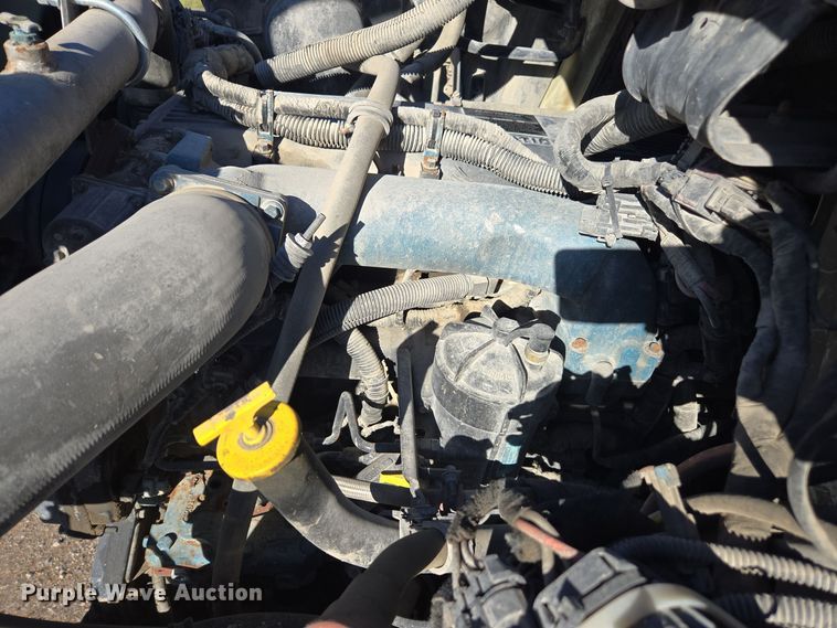 image for item EE7773 2007 International 7300 refuse truck