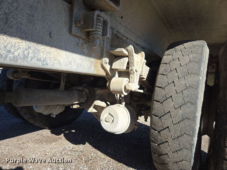 image for item EE7773 2007 International 7300 refuse truck