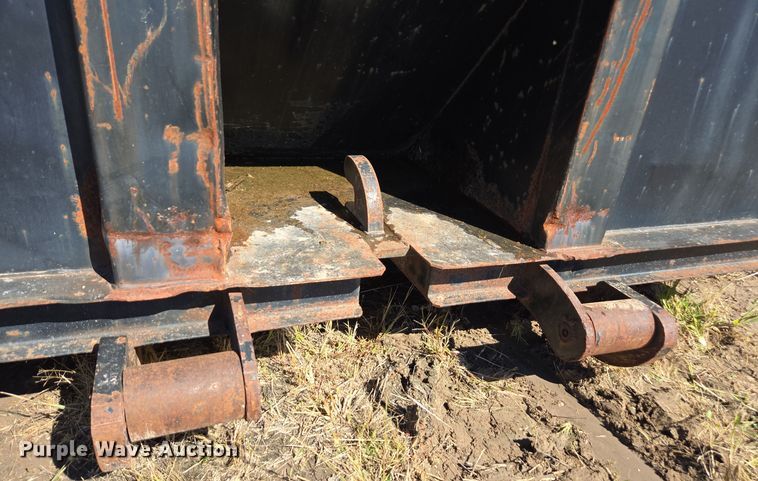 image for item EE7776 Roll-off container 