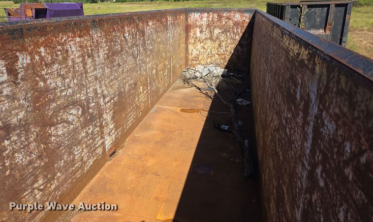 image for item EE7776 Roll-off container 