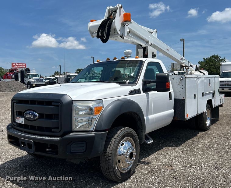 image for item EG0782 2014 Ford F450 Super Duty  bucket truck