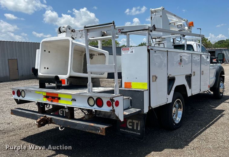 image for item EG0782 2014 Ford F450 Super Duty  bucket truck
