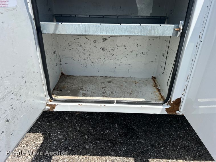 image for item EG0782 2014 Ford F450 Super Duty  bucket truck