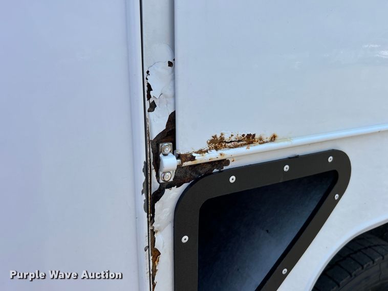 image for item EG0782 2014 Ford F450 Super Duty  bucket truck