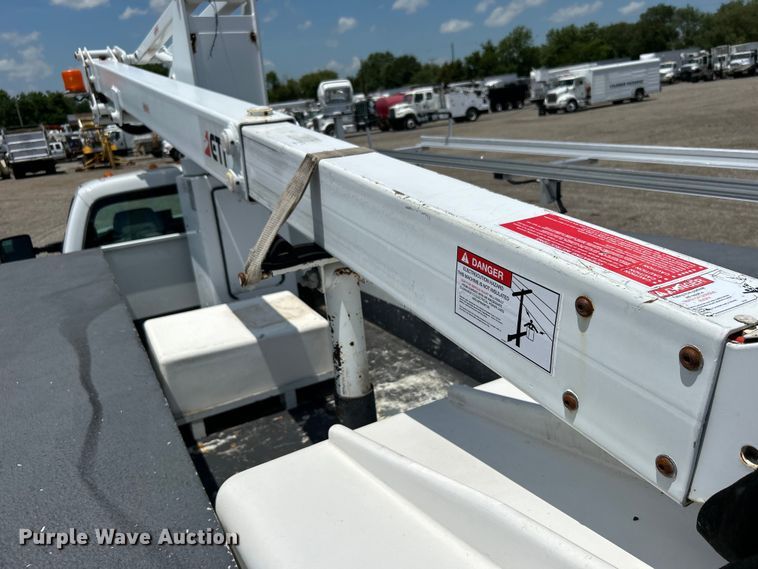 image for item EG0782 2014 Ford F450 Super Duty  bucket truck