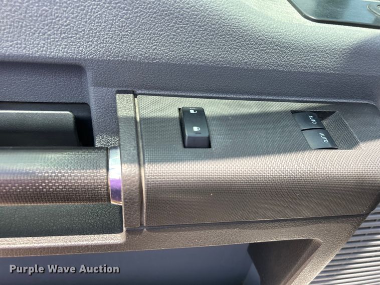 image for item EG0782 2014 Ford F450 Super Duty  bucket truck