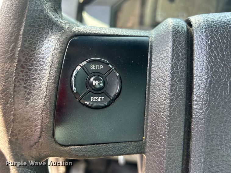 image for item EG0782 2014 Ford F450 Super Duty  bucket truck