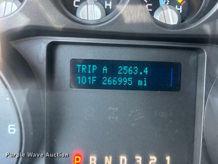 image for item EG0782 2014 Ford F450 Super Duty  bucket truck