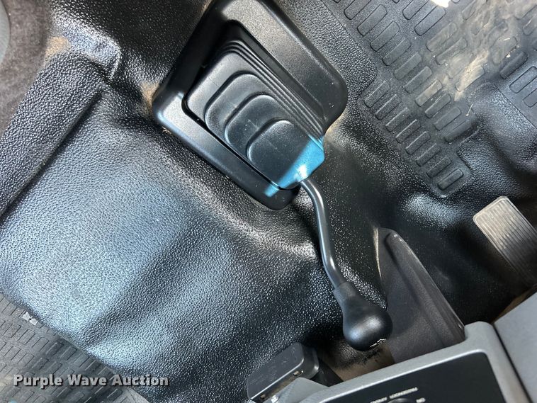 image for item EG0782 2014 Ford F450 Super Duty  bucket truck