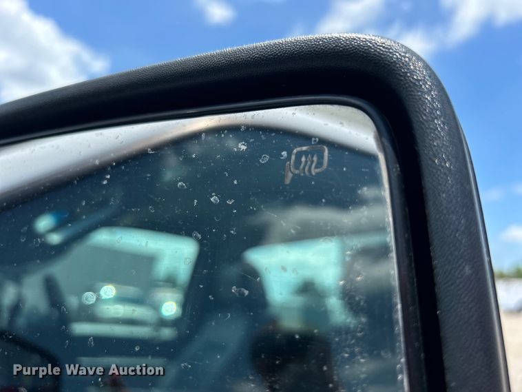 image for item EG0782 2014 Ford F450 Super Duty  bucket truck