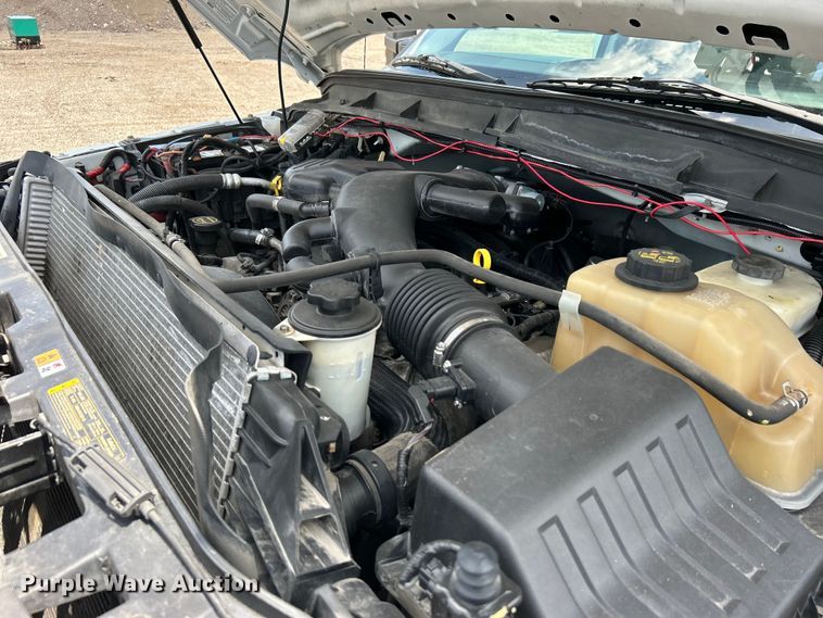 image for item EG0782 2014 Ford F450 Super Duty  bucket truck