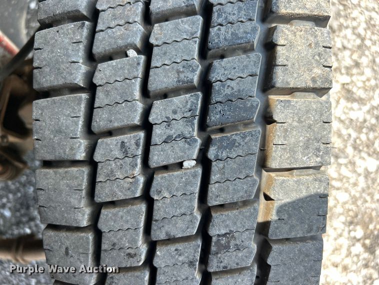 image for item EG0782 2014 Ford F450 Super Duty  bucket truck