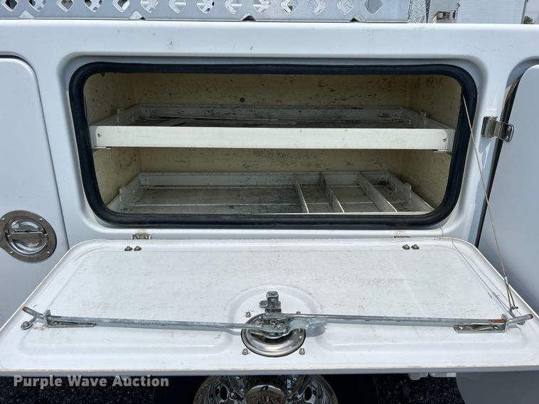 image for item EG0974 2012 Ford F450 Super Duty bucket truck