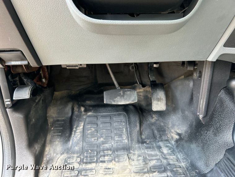 image for item EG0974 2012 Ford F450 Super Duty bucket truck