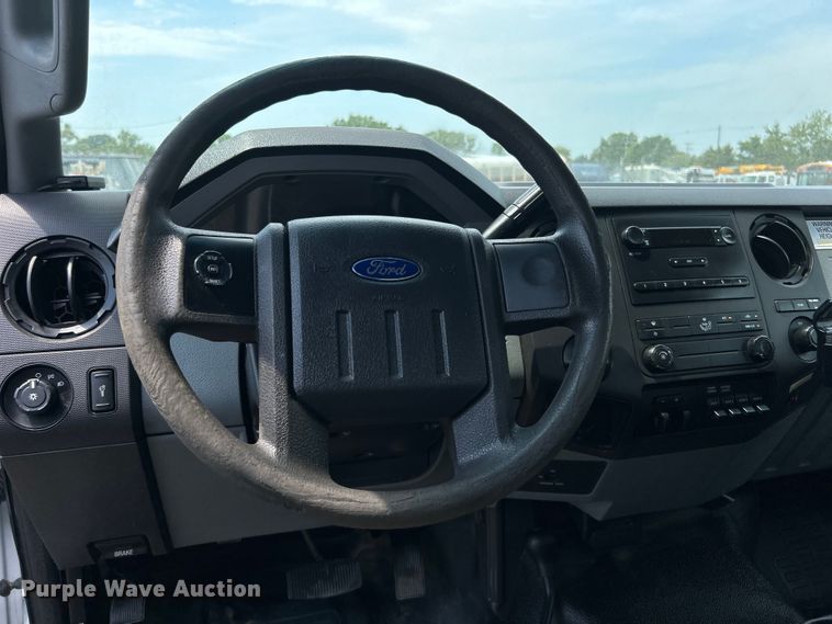 image for item EG0974 2012 Ford F450 Super Duty bucket truck