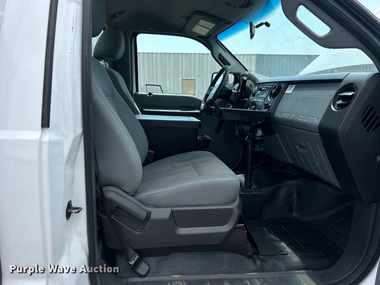 image for item EG0974 2012 Ford F450 Super Duty bucket truck