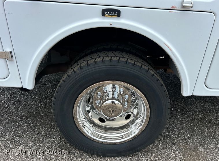 image for item EG0974 2012 Ford F450 Super Duty bucket truck