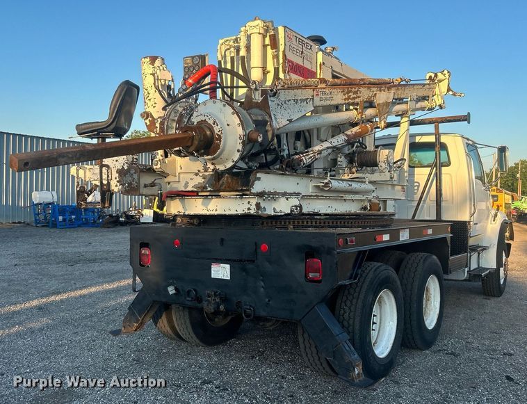 image for item EG1015 2007 Sterling Acterra pressure digger truck