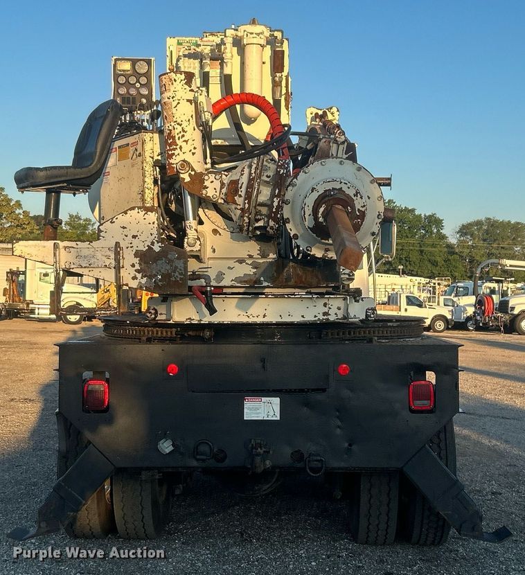 image for item EG1015 2007 Sterling Acterra pressure digger truck