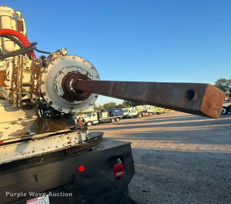 image for item EG1015 2007 Sterling Acterra pressure digger truck