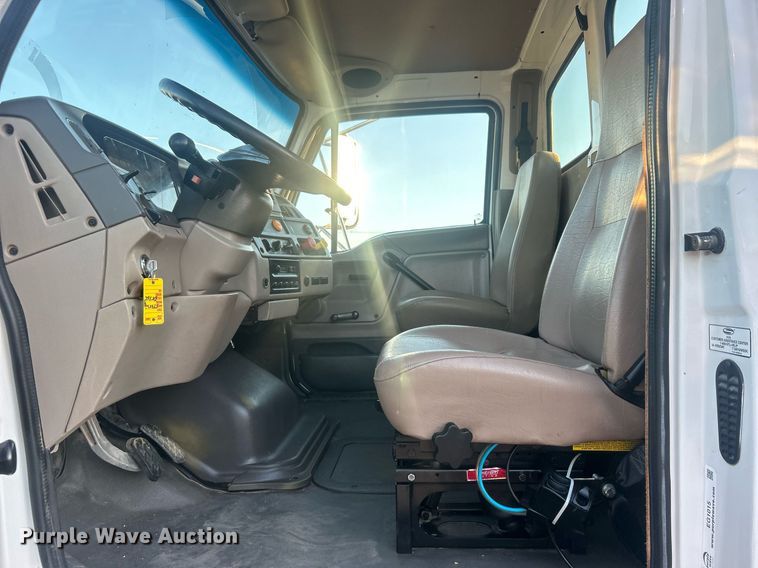 image for item EG1015 2007 Sterling Acterra pressure digger truck