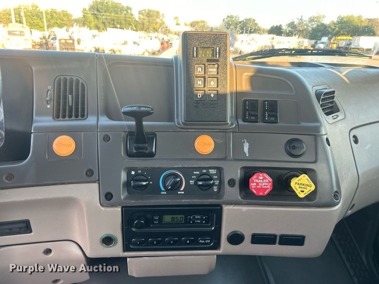 image for item EG1015 2007 Sterling Acterra pressure digger truck