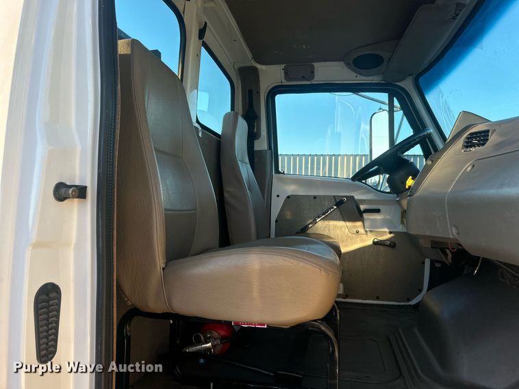 image for item EG1015 2007 Sterling Acterra pressure digger truck