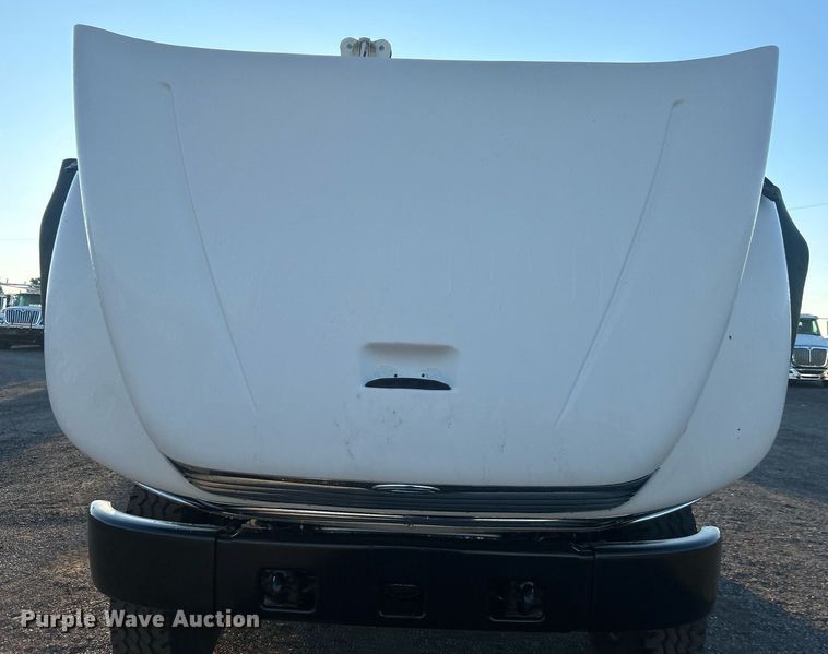 image for item EG1015 2007 Sterling Acterra pressure digger truck