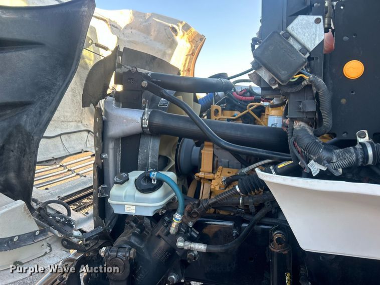 image for item EG1015 2007 Sterling Acterra pressure digger truck