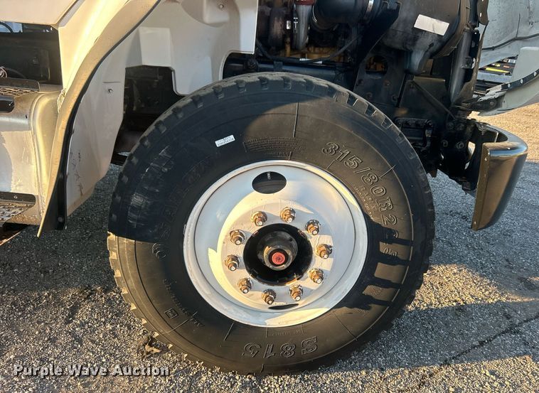 image for item EG1015 2007 Sterling Acterra pressure digger truck