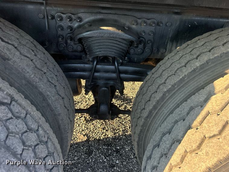 image for item EG1015 2007 Sterling Acterra pressure digger truck