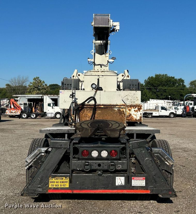 image for item EG1018 2011 Western Star 4900 crane truck