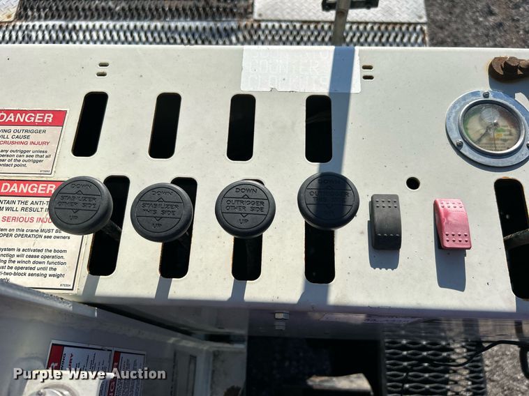 image for item EG1018 2011 Western Star 4900 crane truck