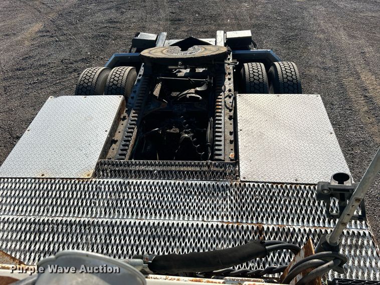 image for item EG1018 2011 Western Star 4900 crane truck